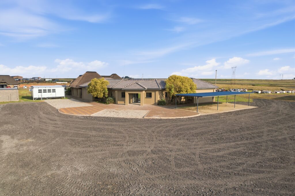 Greenfield Warehouse 8915 (12)